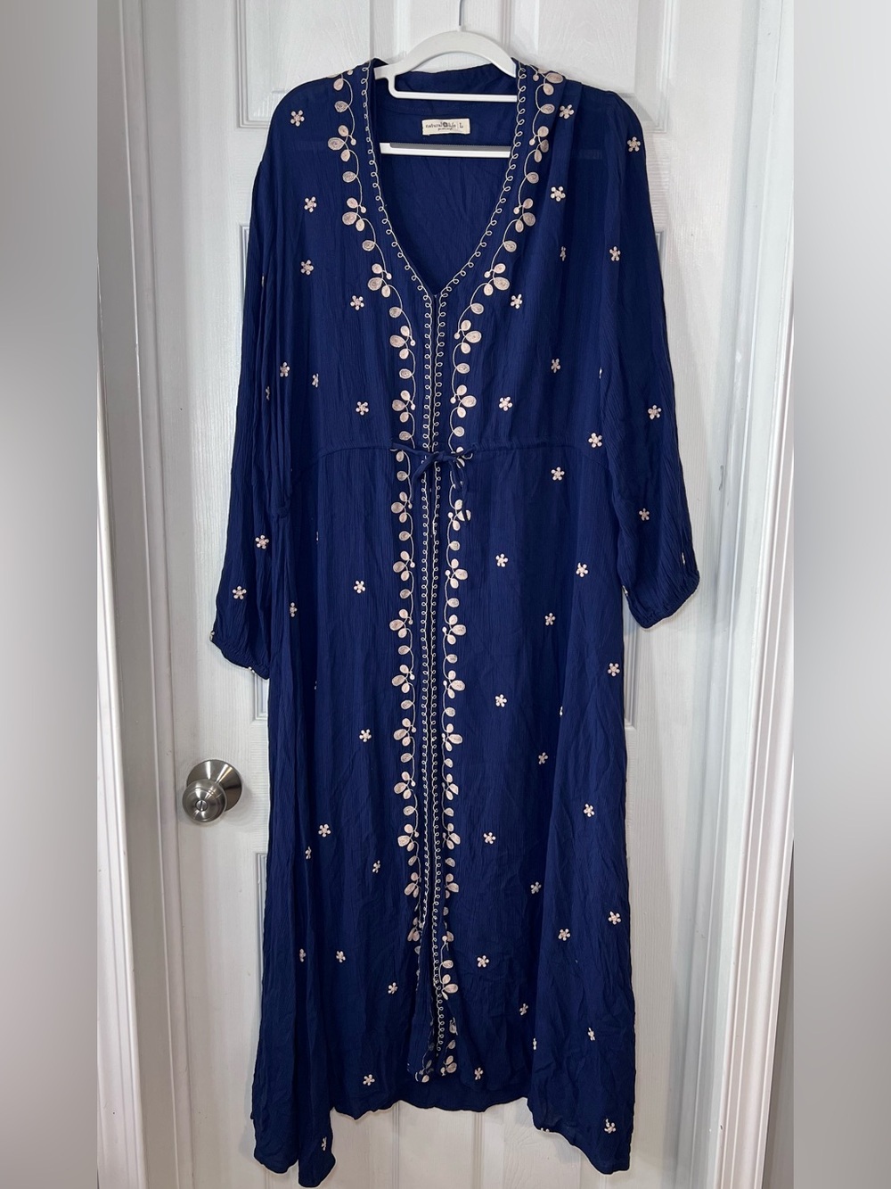 NATURAL LIFE Navy Maxi Dress with Cream Floral Embroidery Size Large